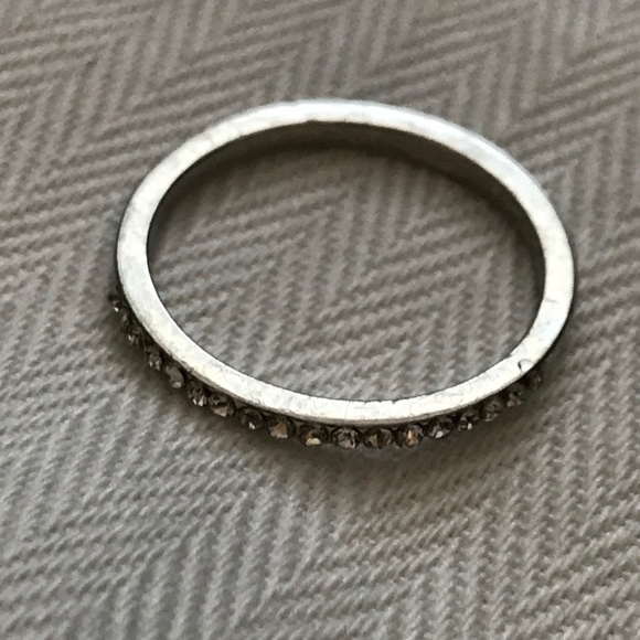 Rhinestone ring - Picture 2 of 2